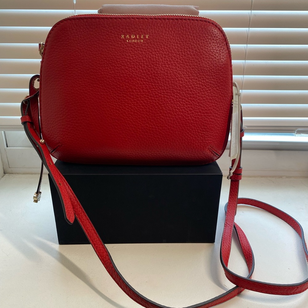 Radley London Women’s Medium Zip Top Crossbody